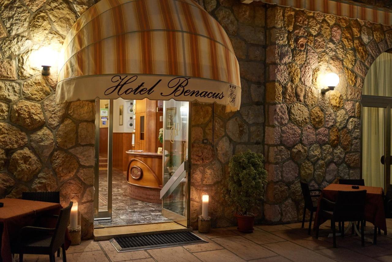 Hotel Benacus Torri Del Benaco Exterior photo